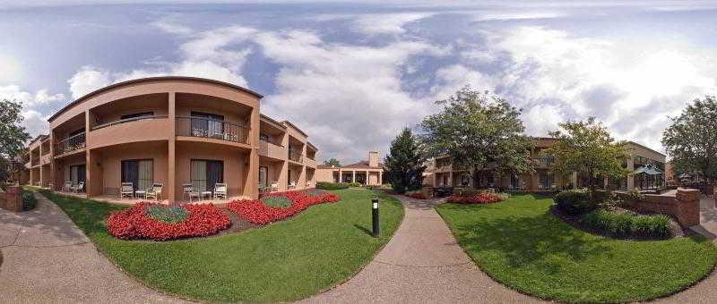 Courtyard Cincinnati Blue Ash Exterior foto